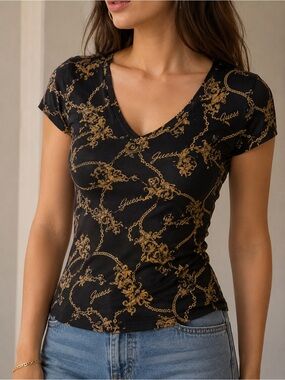 Guess tee V neckline gold black short sleeves soft jersey t-shirt Large